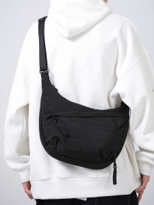 Shoulder Bag Mens Japanese Leisure Dumpling Bag Lightweight Exercise Work Clothing Messenger Bag Womens 2024 New Arrival Trendy Brand Crossbody Bag