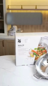 Chảo sâu lòng WMF Wok 30cm Cromargan có tay cầm cao cấp sang trọng nội địa Đức thích hợp với mọi loại bếp