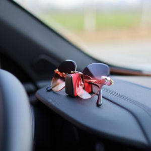 คลิปแว่นตาสำหรับรถยนต์ อุปกรณ์ตกแต่งภายในรถ คลิปแว่นกันแดด ไม่ใช่แผงส่องสว่าง กล่องเก็บ วัสดุ ABS