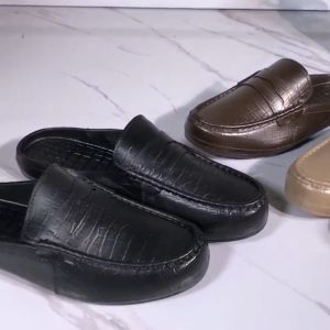 VINCENT Clogs for Men Half Shoes Slip Resistant Chef Shoes Kitchen Work Shoes Summer Fashion Sandals Slippers Casual Slip on Garden Shoes Rubber Shoes for Men