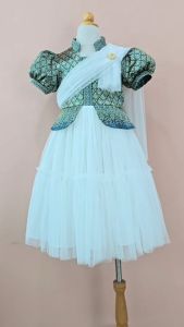 J057F ชุดเดรสเด็กหญิงและแม่ เสื้อผ้าลายไทยสีกลมทองน่ารักมาก