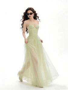 Elegant Textured Green Tulle Dress Slimming