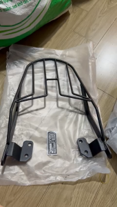 Cảng sau thay thế chữ Givi xe Sirius Fi