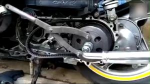 Treker CVT Tahanan Kopling Motor Matic AMTECH - Kunci CVT UNIVERSAL