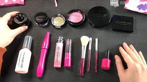 Kids Toys Simulation Cosmetics Set Pretend Makeup Toys Girls Play House Simulation Make up Educational Toys for Girls Fun Game