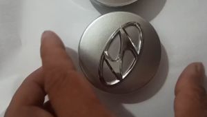 Logo mâm xe Hyundai chụp mâm chụp Lazang xe Hyundai (đường kính 60mm và 61.5mm).