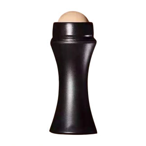 การควบคุมน้ำมันภูเขาไฟธรรมชาติ ลูกกลิ้ง หินทำความสะอาดผิวหน้า T-zone Blemish Remover