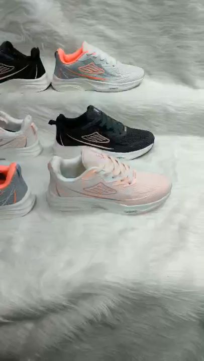 Giày thể thao nữ giày sneaker nữ giày chạy bộ nữ đế siêu nhẹ chất vải thoáng khí size từ 35 đến 40 ( hàng hộp )