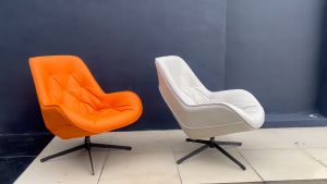 Crescent Comfort Chair / Homary Tufted Swivel Chair - FRM7324