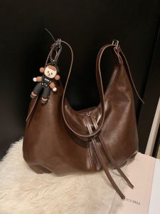 กระเป๋าถือทรงสี่เหลี่ยม ความจุขนาดใหญ่ กระเป๋าสะพายไหล่ข้างเดียวแบบลำลองสำหรับผู้หญิง กระเป๋าถือแบบ Tote ทรงสี่เหลี่ยมแบน กระเป๋าถือ PU ความหนาแน่นต่ำ