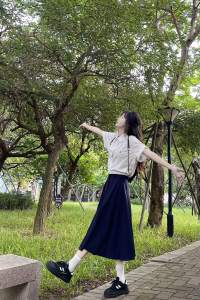 Minimalist Preppy Style Navy Blue Elastic Waist Skirt Niche Design Easiest for Match Button A- line Mid Length Long Length Skirt