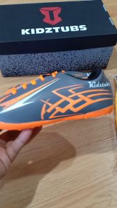 KIDZTUBS Sepatu Futsal Anak Laki Laki Perempuan Usia 6-10 Tahun PAUD TK SD SMP Nomer 28 29 30 31 32 33 34 35 36 37 1337110924
