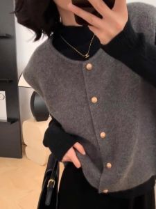 Korean Style Layered Knitted Cardigan Vest Womens Autumn Winter Short Inner Wear Top Fashion Sensation Commute Style Pure Color