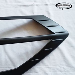 Garnish Lampu Belakang Mobilio Cover Lampu Garnish Belakang Mobilio 2012 - Up Type E Hitam Doff