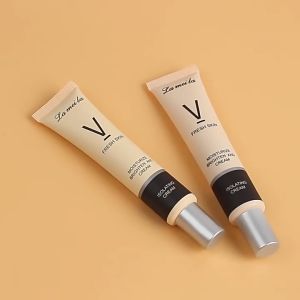 ครีมฟิลเลอร์ Lameila Primer ในประเภทรองพื้น รองพื้น เบสครีม สุขภาพหน้า 24 ชั่วโมง 150 มล