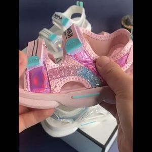 Dép quai hậu bé gái mẫu mới Sandal học sinh đi học quai dán da mềm đế êm Xăng đan bé gái đi biển mùa hè TV141