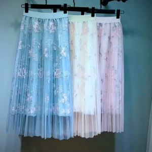 Chân váy ren Queenbe GLV072 màu hồng 2 lớp ren tinh tế