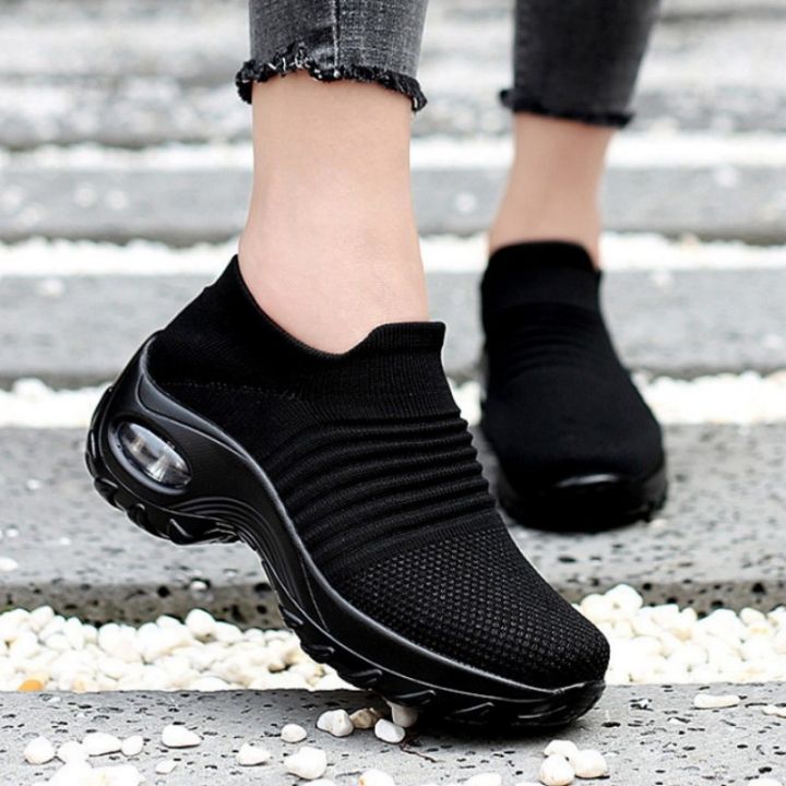 Korean Classic Slip On All Black Casual Rubber Shoes For Women - Main Image
