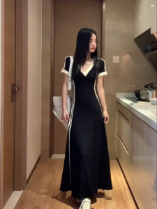 Korean Fashion Womens Elegant Casual Contrast Stripe V-neck Short-Sleeve A-Line Dress