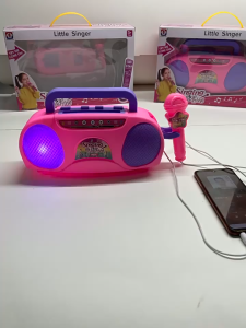 Childrens game Karaokesinging machine with microphoneLittlesinger role singing machine Kara OK Mlclittle singer pattern Kitty