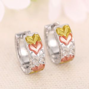 Huitan Fashion Women Hoop Earrings Colorful Heart Design Wedding Engagement Elegant Lady Accessories Charming Metal Jewelry