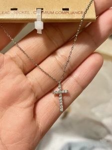 สร้อยคอเงิน Brandymelville แท้ ผู้หญิง ฤดูร้อน Bm Cross เพชรเล็ก หลากหลาย ใหม่ ทันสมัย Layered อินเทรนด์ เครื่องประดับ