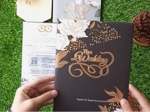 [25pcs - RC14] Undangan Single Hard Cover VIP Murah Amplop Foil / Poli Emas Warna Hitam