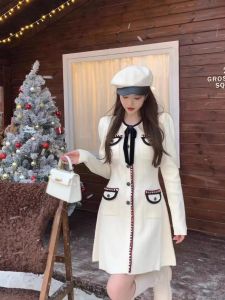 Classic Style Bows Contrast Color Knitting Dress: A Lux Round Neck Entry