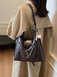 Large Capacity Tote Bag Womens Crossbody Shoulder Bag Casual Commuter Student Versatile Bag American Retro Style Zipper Closure