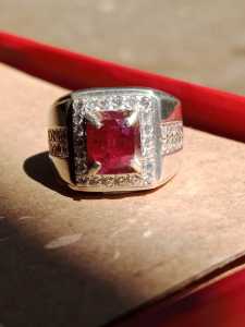 cincin batu natural Ruby pigeon