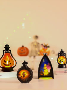 BEAUTY IN THE LIGHT | Halloween Handheld Vintage Oil Lamp Style Night Light Decorative Prop