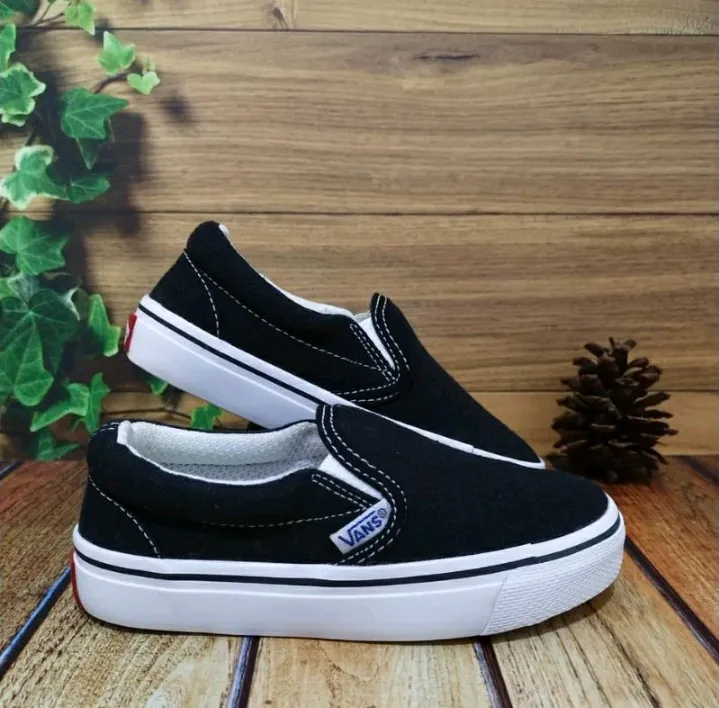 SEPATU%20ANAK%20SLIPON%20CATURDAN%20POLOSBISA%20COD%20DI%20TEMPAT%20-%20Image%204