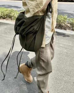 กระเป๋าสะพาย Uniqlo พร้อมส่ง - คุณภาพและความจุดสูงสุดสำหรับเด็กผู้ชายและผู้หญิง