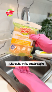 Miếng rửa chén hạt nổi 3M™ Scotch-Brite® siêu sạch chống trầy gói 2 miếng xanh/cam Làm sạch các vết bẩn cứng đầu