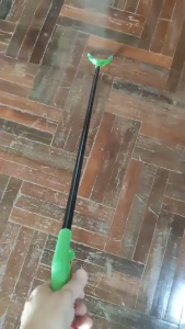 ไม้หนีบของอเนกประสงค์ ไม้หนีบขยะ อเนกประสงค์ ที่คีบขยะยาว เก็บใบไม้ หยิบของสูง คีบเก็บของ หยิบของ MOGEE