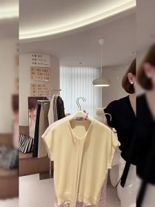 V-Neck Butterfly Tie Knitwear