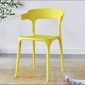 MOLORE | Simplistic Chair