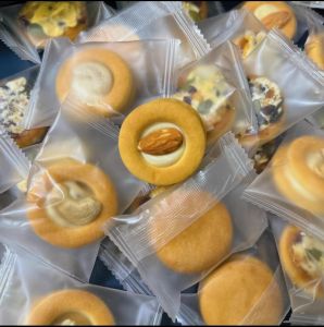 BARU Biskuit Nougat Kacang Kismis 20pcs Halal/Biskuit Pizza/Kue Kering/Wafer