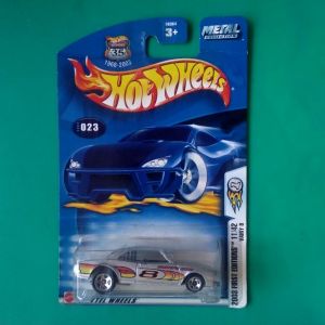 Diecast Hot Wheels Vàiry 8 ( base metal )