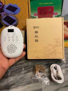 Máy niệm Phật Lá Bồ Đề đeo cổ (gắn đc thẻ nhớ)