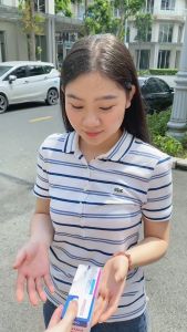 Combo Gel Urgo ECZEKALM Hỗ Trợ Giảm Viêm Da 50ml Và Băng Cá Nhân Hình Cute Dễ Thương Urgo KAWAII (hộp/16 miếng)