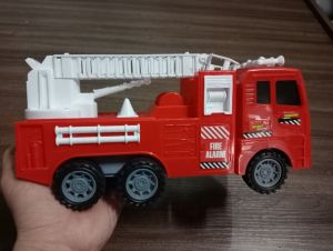 Đồ chơi xe cứu hỏa chạy trớn