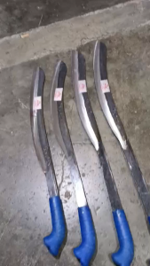 Pisau tebang rumput dan hilalang cap garpu super tajam