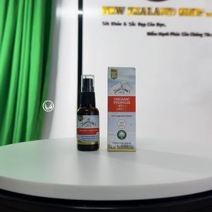Xịt họng keo ong Manuka MGO650+ TranzAlpine Organic Propolis Throat Spray 30ml