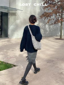 กระเป๋าผ้าลายเสือดาวขนาดใหญ่ LOST CHILL สไตล์เกาหลี กระเป๋าสะพายไหล่แบบหนังสานสำหรับฤดูใบไม้ร่วงและฤดูหนาว