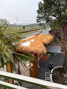 Simulated Thatched Scenic Roof Area Decoration Fake Straw Plastic Thatched Tiles Farmhouse Vill