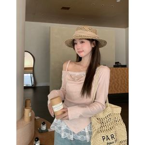 Lace-spliced Off-shoulder False-layer T-shirt