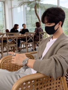 Trendy Lazy Style Knitted Cardigan Sweater Mens Autumn Loose Versatile Solid Color Yarn Shirt Casual Fashion Urban Youth