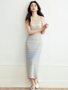 Missliu Đầm ngày lễ đi biển thời trang nữ 2025 mùa hè Đầm chiều dài trung bình không tay cổ kẻ sọc Băng tương phản mới