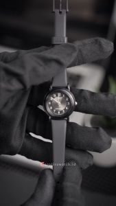 Jam Tangan Wanita Casio LQ-139AMV-1B3 Quartz Watch Black Dial Black Rubber Band